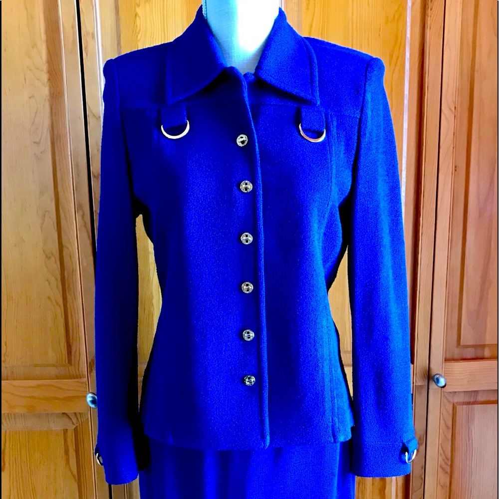 St John skirt suit